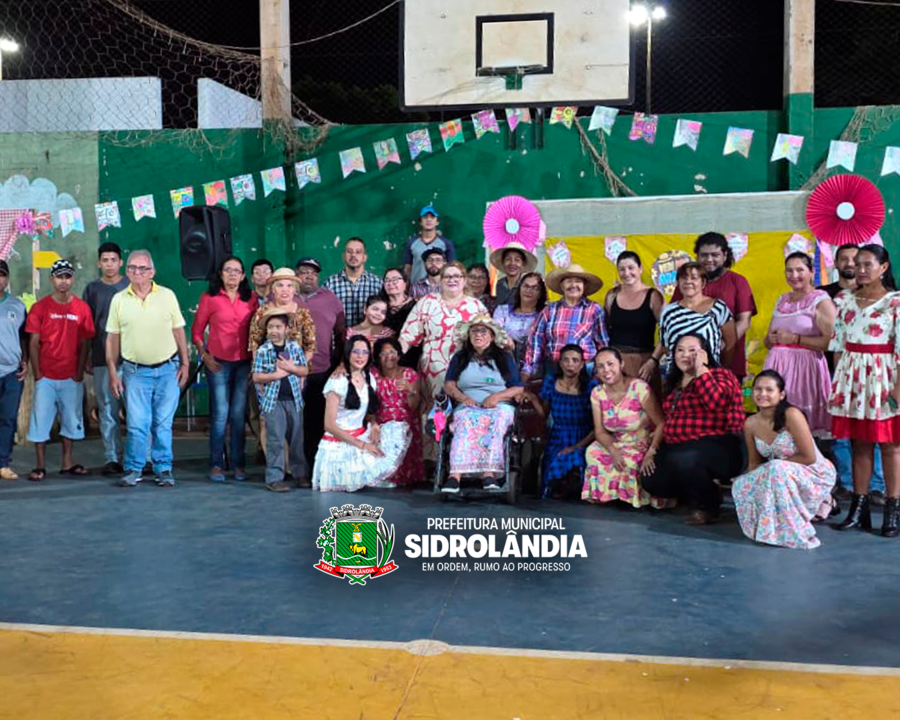 Educação de jovens e adultos (EJA) realiza a tradicional Festa Julina com a participação de alunos e equipe pedagógica Educação de jovens e adultos (EJA) realiza a tradicional Festa Julina com a participação de alunos e equipe pedagógica