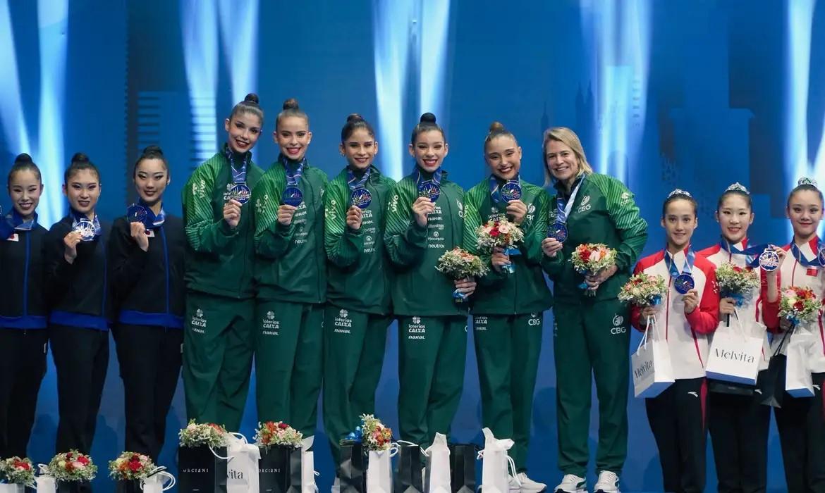 Ginástica rítmica: Brasil leva ouro inédito na Copa do Mundo, em Milão Ginástica rítmica: Brasil leva ouro inédito na Copa do Mundo, em Milão