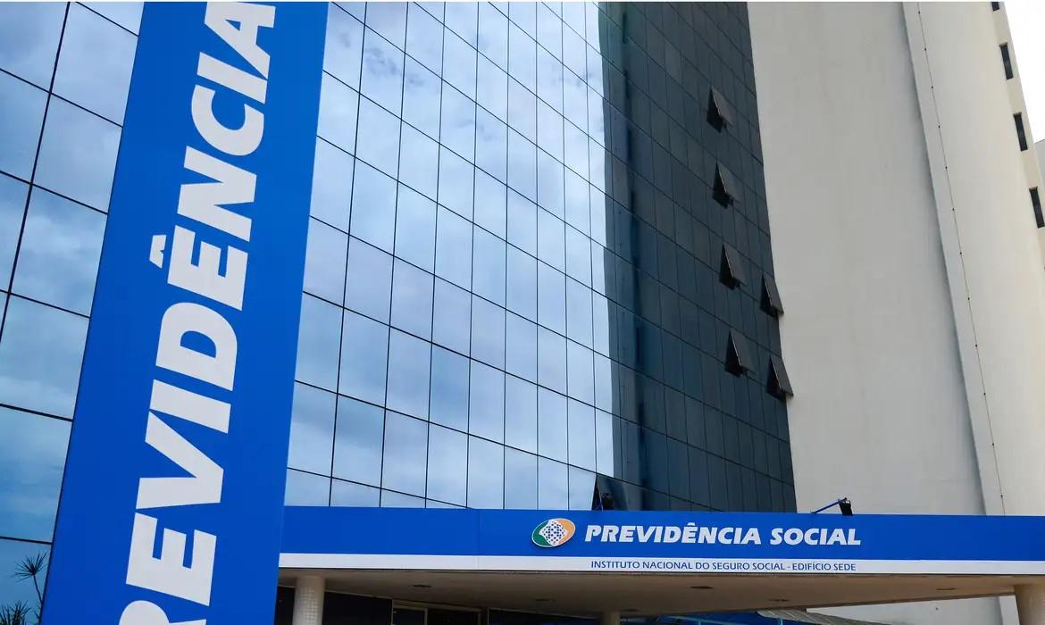 Reembolso de descontos ilegais do INSS começa a ser pago na quarta-feira Reembolso de descontos ilegais do INSS começa a ser pago na quarta-feira