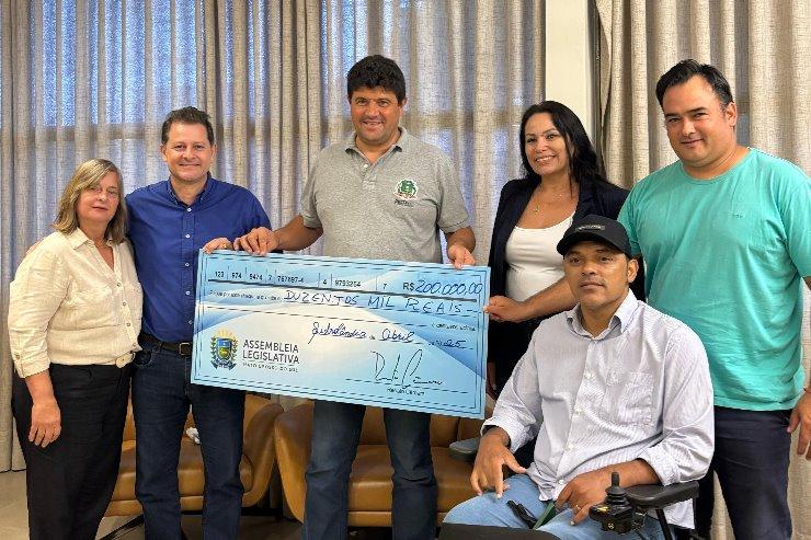 Sidrolândia recebe R$ 200 mil em nova emenda de Renato Câmara Sidrolândia recebe R$ 200 mil em nova emenda de Renato Câmara