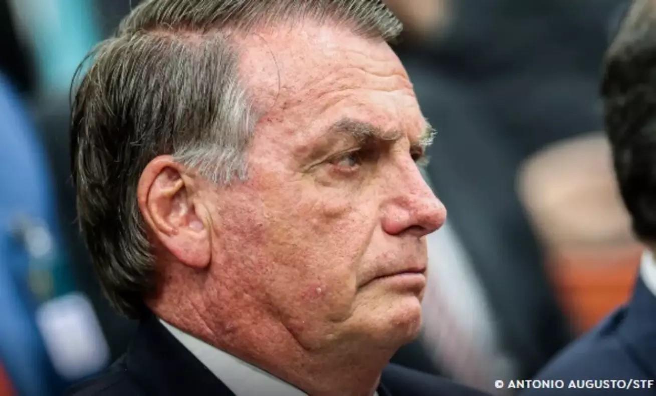 STF tem placar de 4 votos a 0 para manter cautelares contra Jair Bolsonaro STF tem placar de 4 votos a 0 para manter cautelares contra Jair Bolsonaro