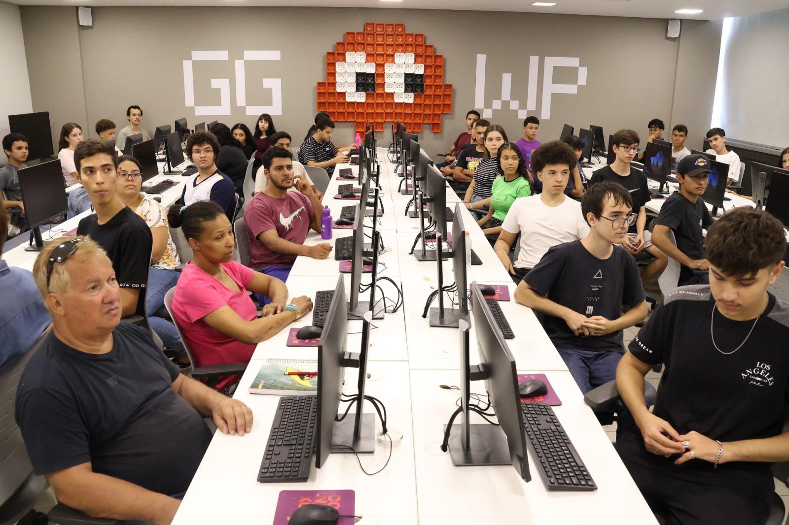 Voucher Desenvolvedor: 238 alunos de cinco municípios já estão prontos para o mercado de tecnologia de MS Voucher Desenvolvedor: 238 alunos de cinco municípios já estão prontos para o mercado de tecnologia de MS