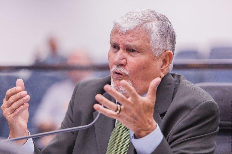 Zeca propõe viabilização de sementes e adubo para assentamento de Sidrolândia Zeca propõe viabilização de sementes e adubo para assentamento de Sidrolândia