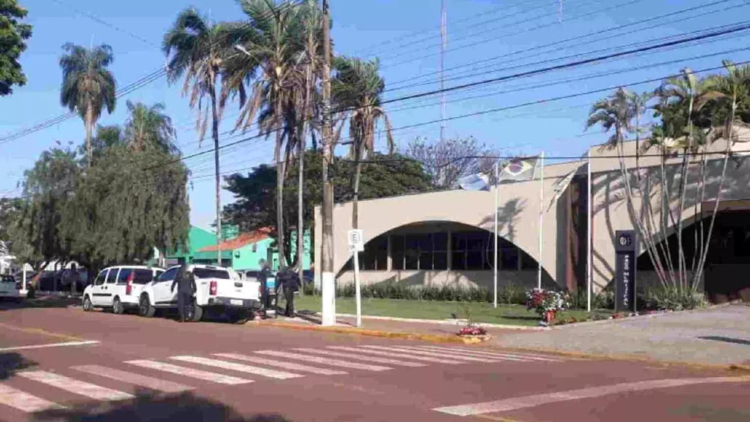 Empresários e servidores pegam século de prisão por corrupção em Sidrolândia Empresários e servidores pegam século de prisão por corrupção em Sidrolândia