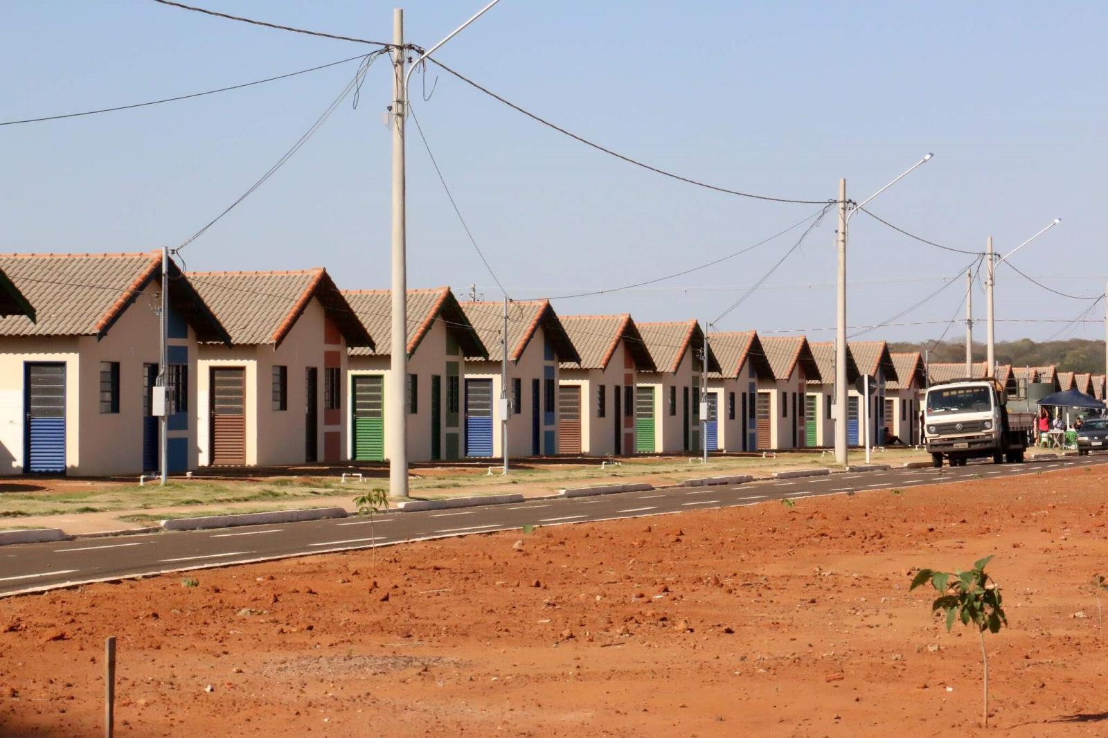Governo seleciona 36 cidades de MS para receber 820 residências...em Sidrolandia  Governo seleciona 36 cidades de MS para receber 820 residências...em Sidrolandia