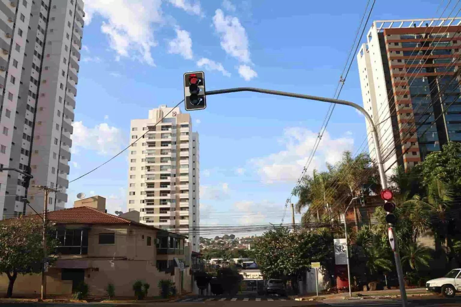 Sábado será de tempo firme e máxima deve alcançar os 35ºC em MS Sábado será de tempo firme e máxima deve alcançar os 35ºC em MS