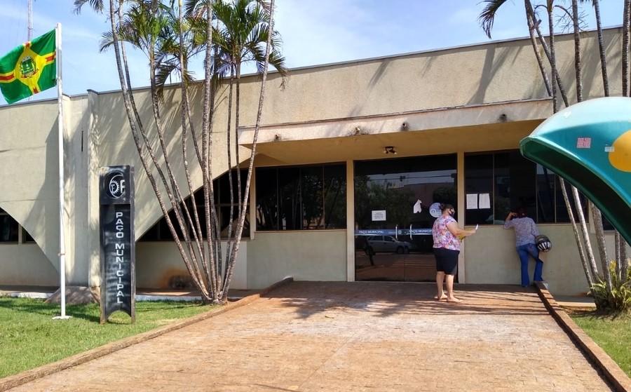 Tromper: juiz condena sete a 111 anos de cadeia por corrupção e fraudes em Sidrolândia Tromper: juiz condena sete a 111 anos de cadeia por corrupção e fraudes em Sidrolândia