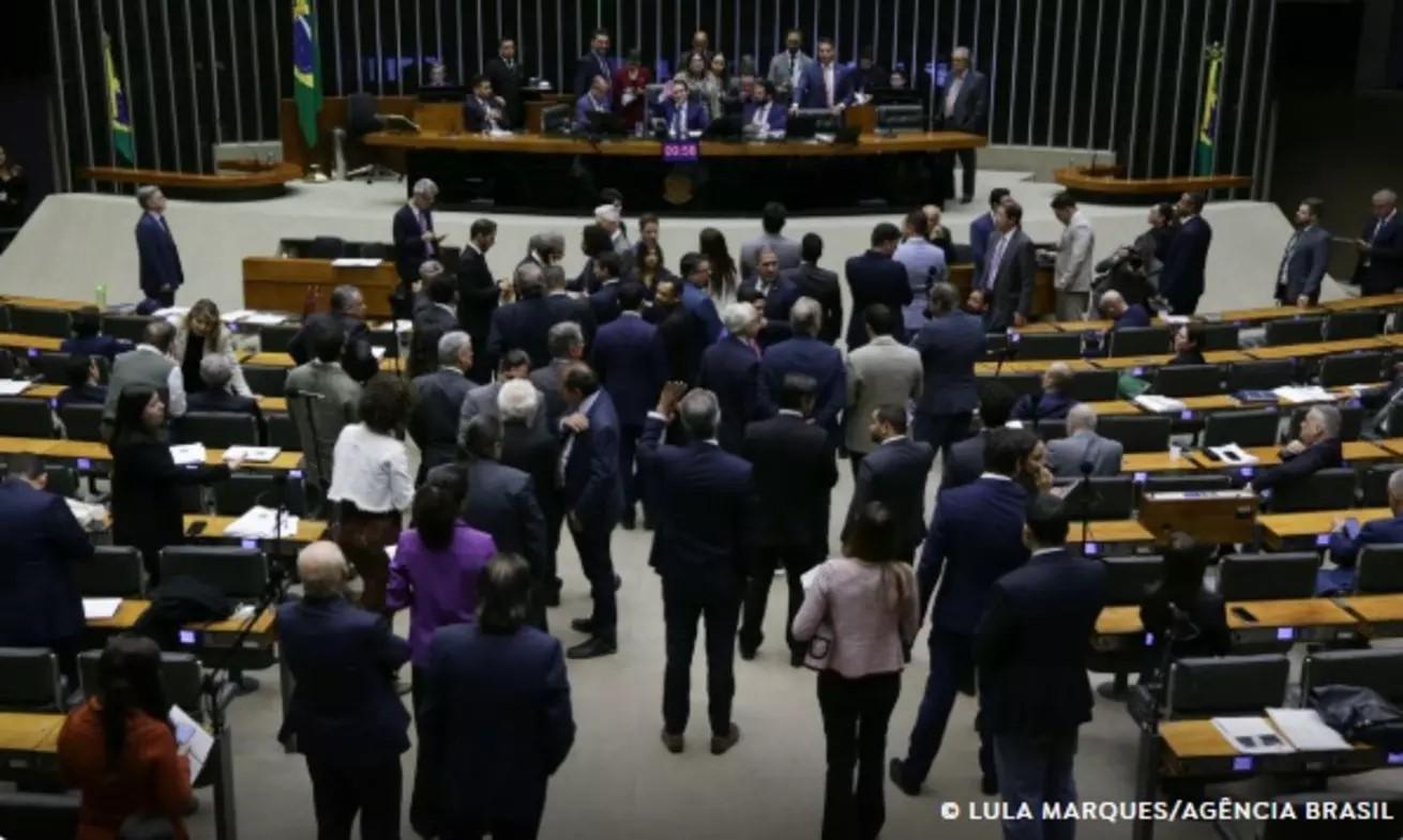 Já ouviu falar em ‘Pix Pensão’? Proposta que facilita pagamento aguarda votação Já ouviu falar em ‘Pix Pensão’? Proposta que facilita pagamento aguarda votação