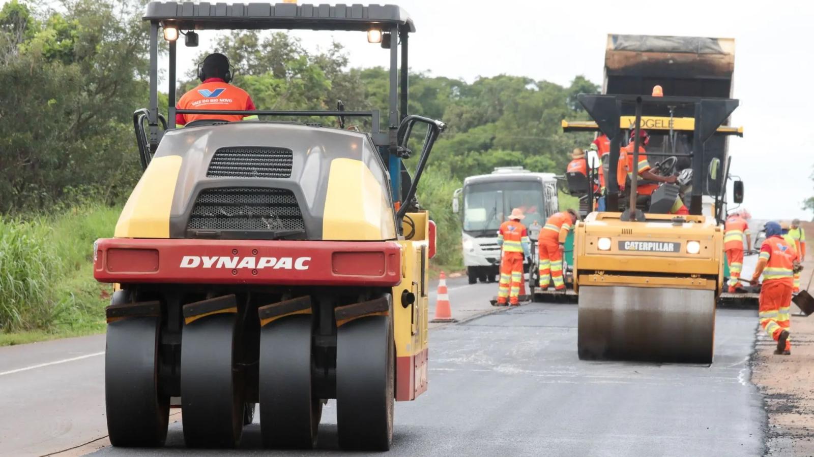 BR-163 tem 12 pontos em obras em MS nesta quinta-feira em Sidrolândia