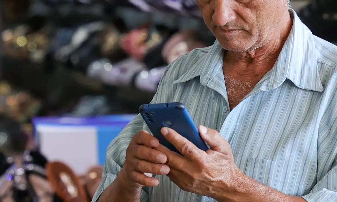 De servente a médico, concursos em MS pagam salários de até R$ 9,5 mil.