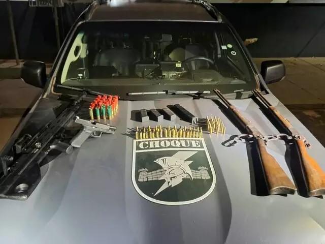 Militar do Exército é preso com arsenal de R$ 30 mil em assentamento em Sidrolândia