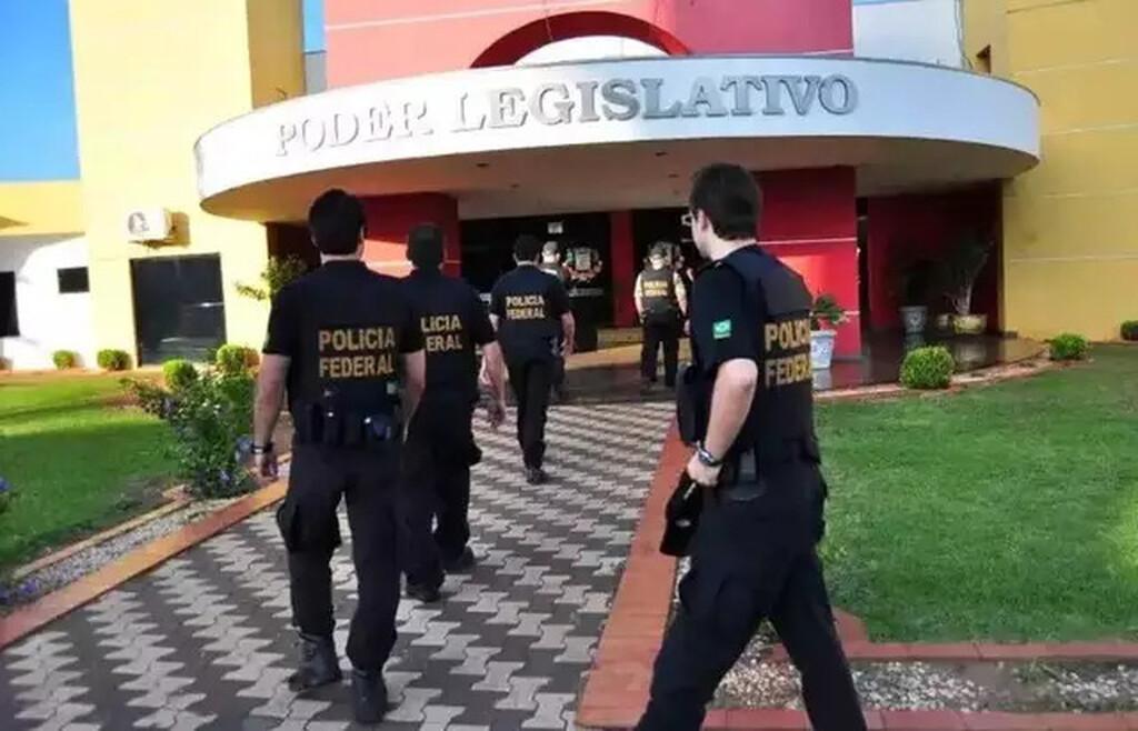 Escândalo que tirou 13 vereadores dos cargos ainda rende disputa na Justiça.