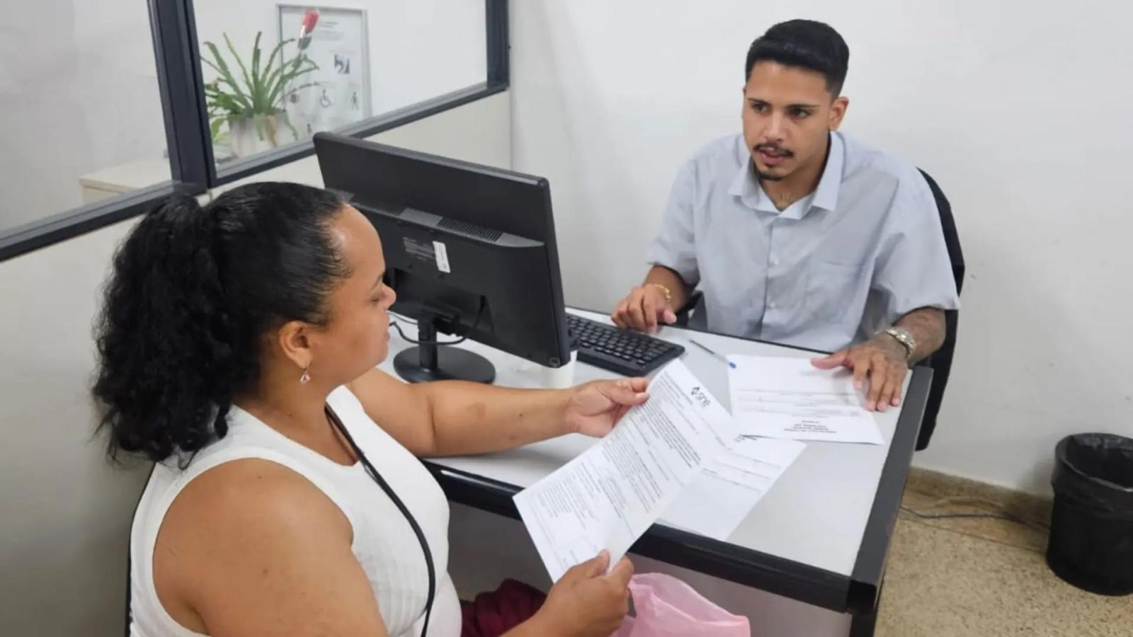 Funsat oferece 678 vagas de emprego e promove feirão especial do Outubro Rosa em Campo Grande
