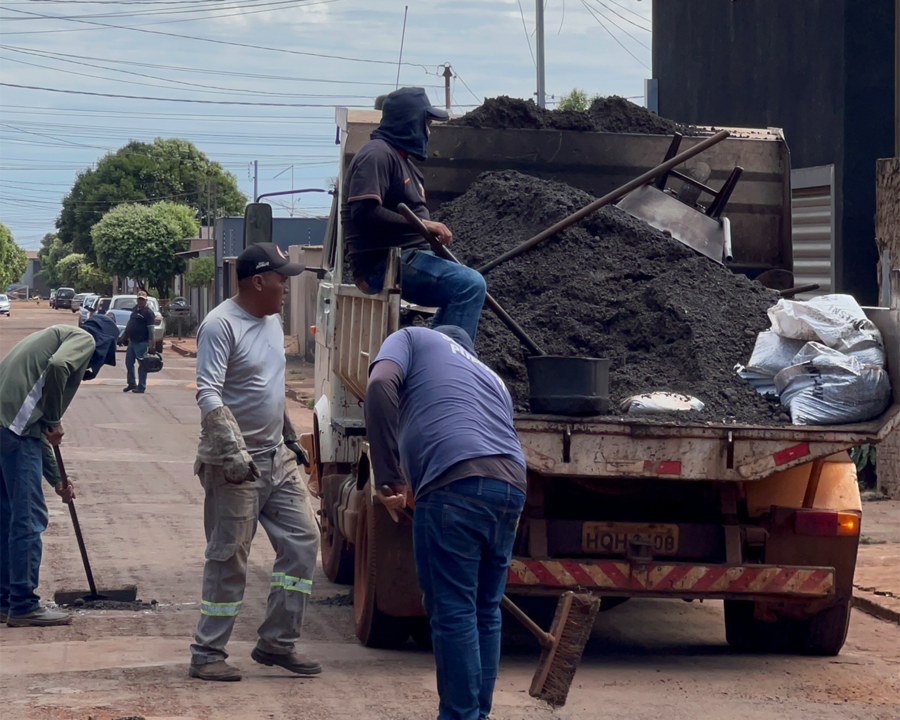 Infraestrutura inicia Operação Pós-Chuva em áreas urbana e rural de Sidrolândia