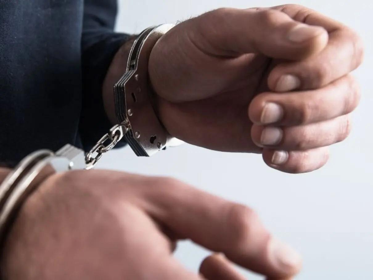 Padrasto é condenado a 80 anos de prisão por estuprar enteadas